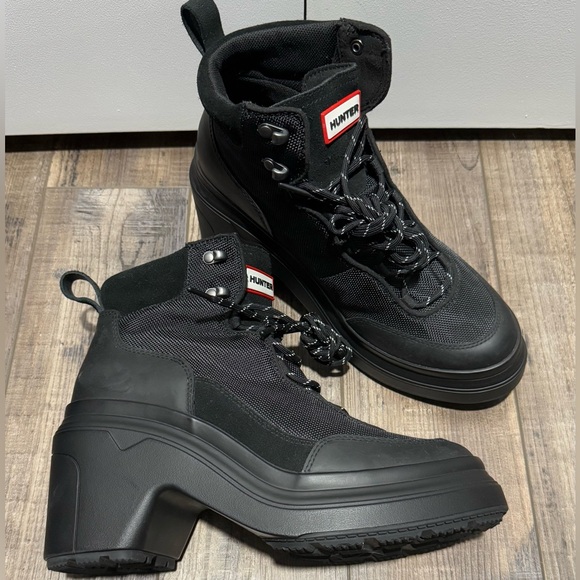 Hunter Discoverer Black Platform heel Winter Snow Boots 9 - Picture 2 of 7